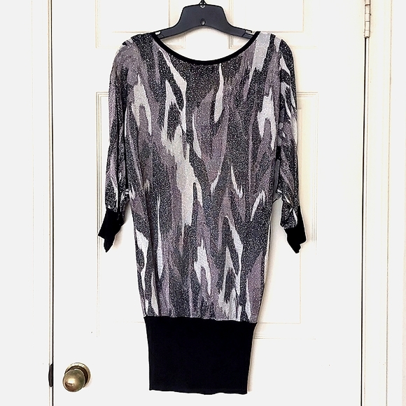 NWT. Express Rayon blend long/loose fit sweater w/multi color pattern&sparkling. - Picture 2 of 7